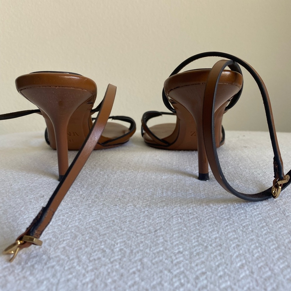 Zara Brown Strappy Sandals - Picture 3 of 4